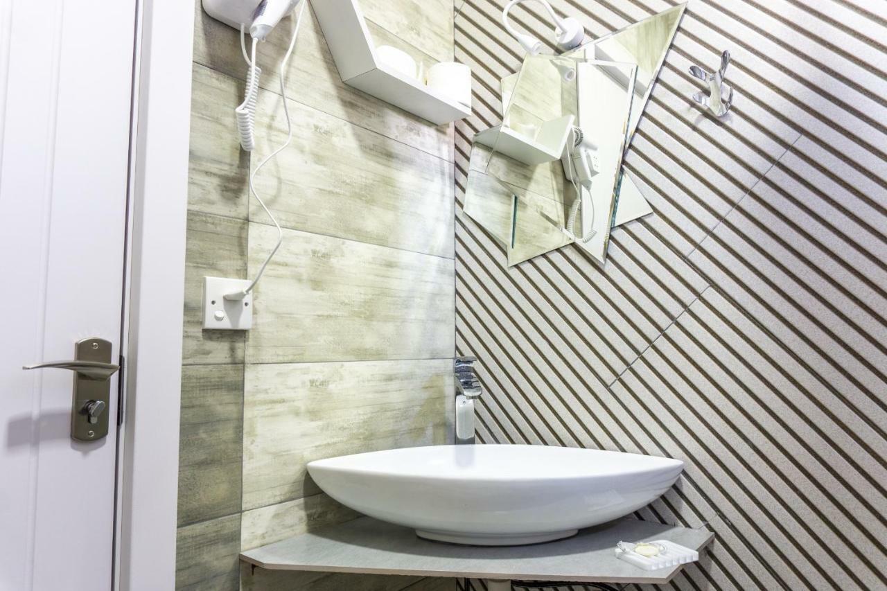 Guesthouse Kado Tiflis Exterior foto