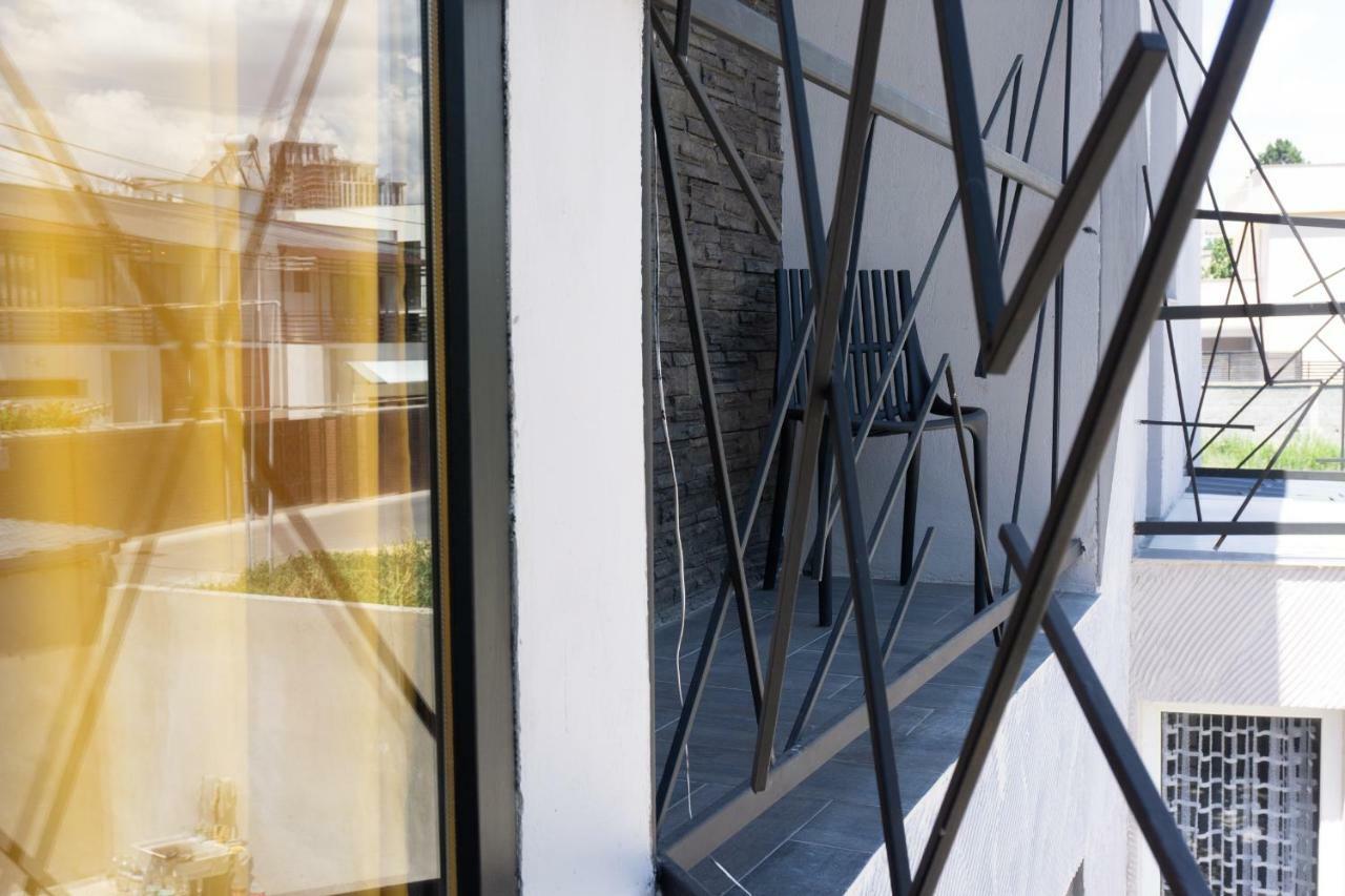 Guesthouse Kado Tiflis Exterior foto